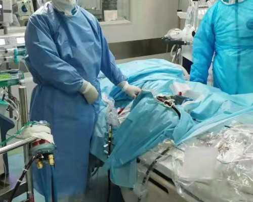 宝宝吐奶严重怎么办